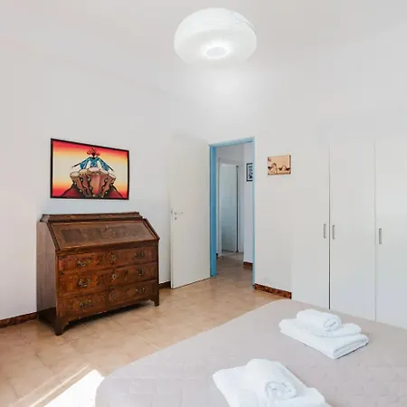 Archi Apartment *